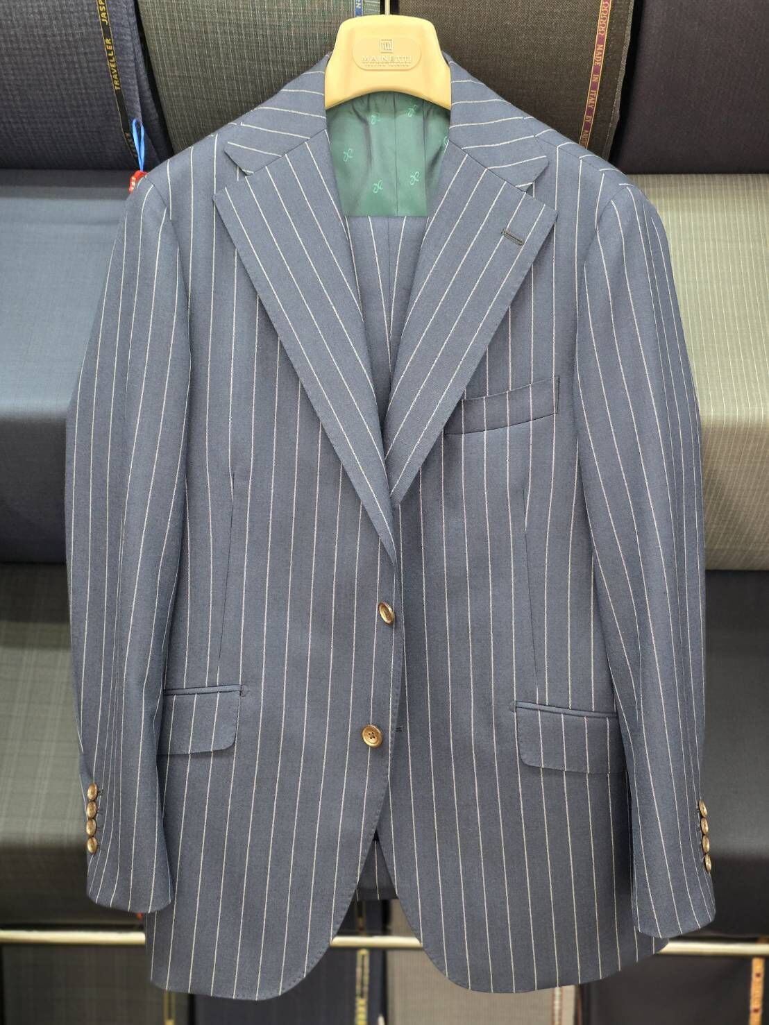 スタッフ着用服のご紹介！