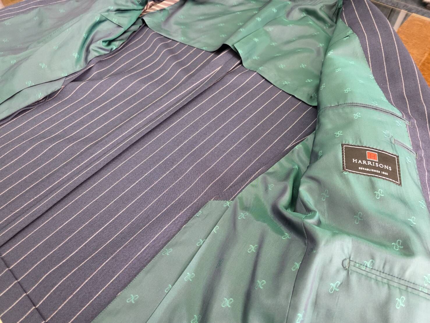 スタッフ着用服のご紹介！