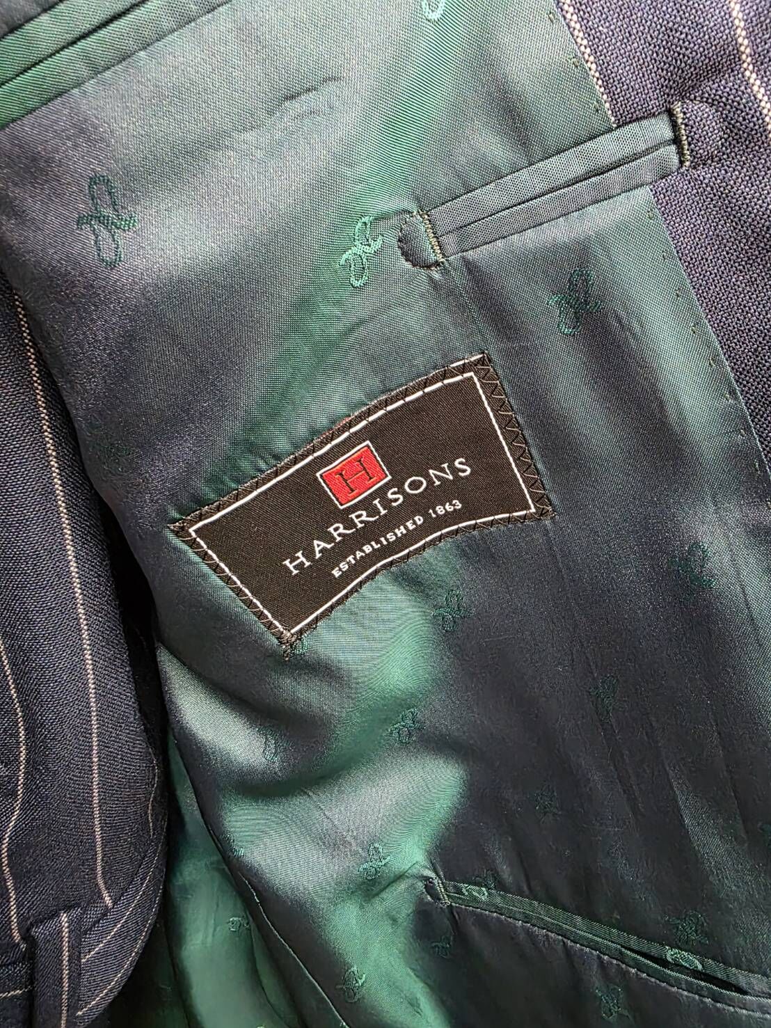 スタッフ着用服のご紹介！