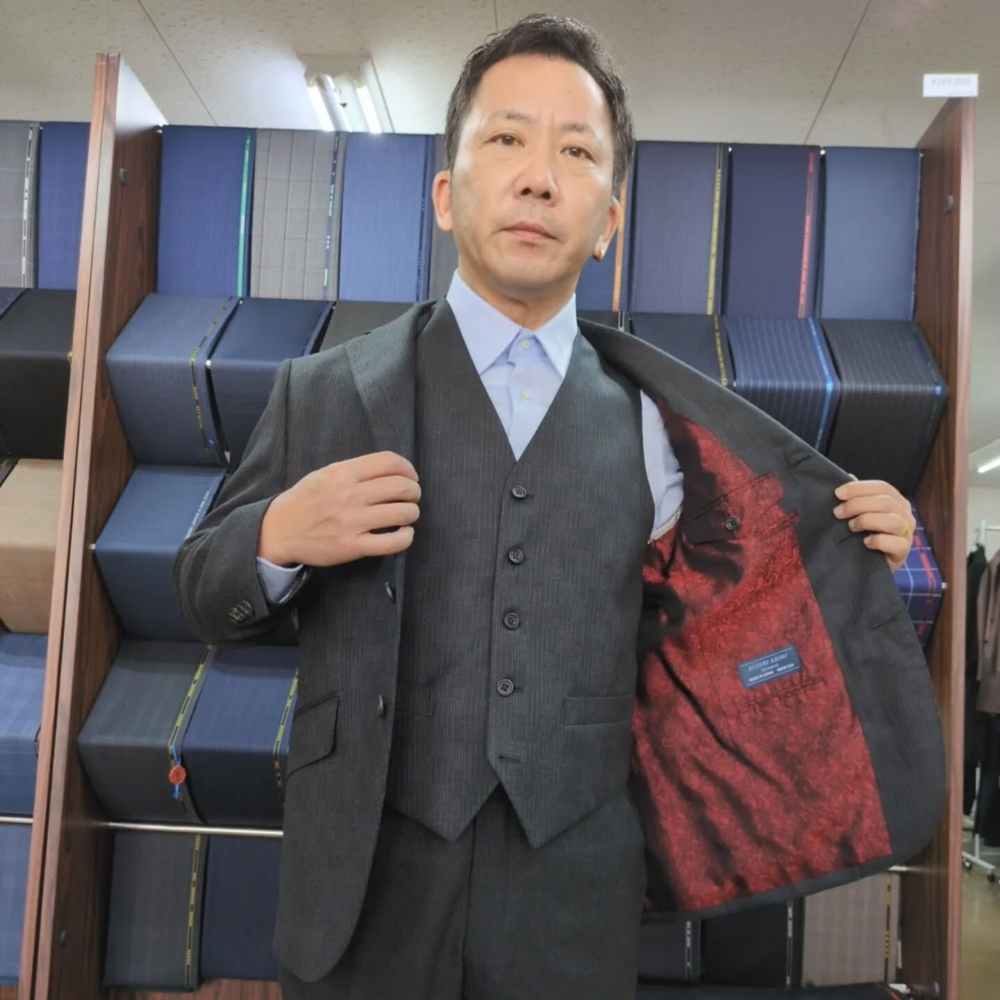 Y様オーダー ３ピーススーツのご紹介