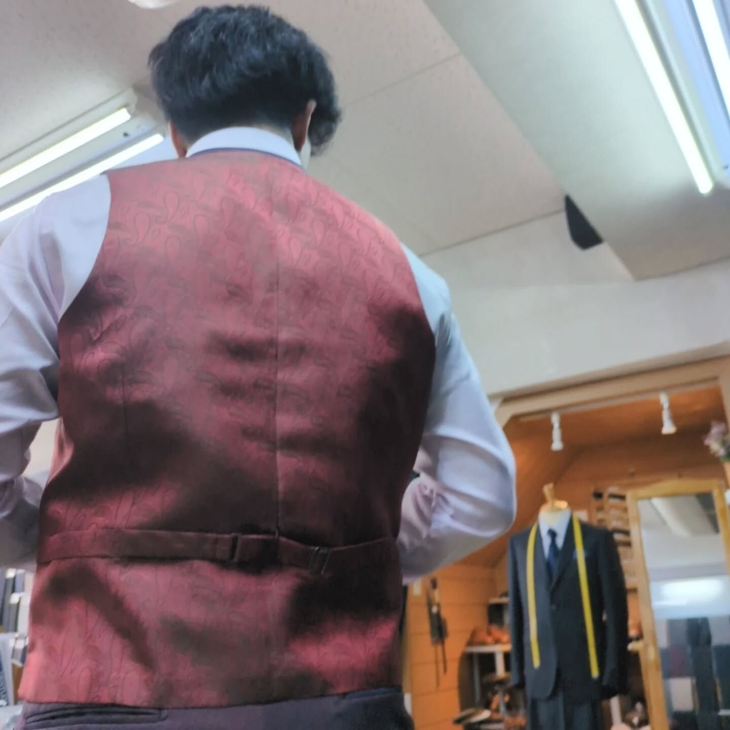 ✨M様 オーダースリーピーススーツのご紹介✨