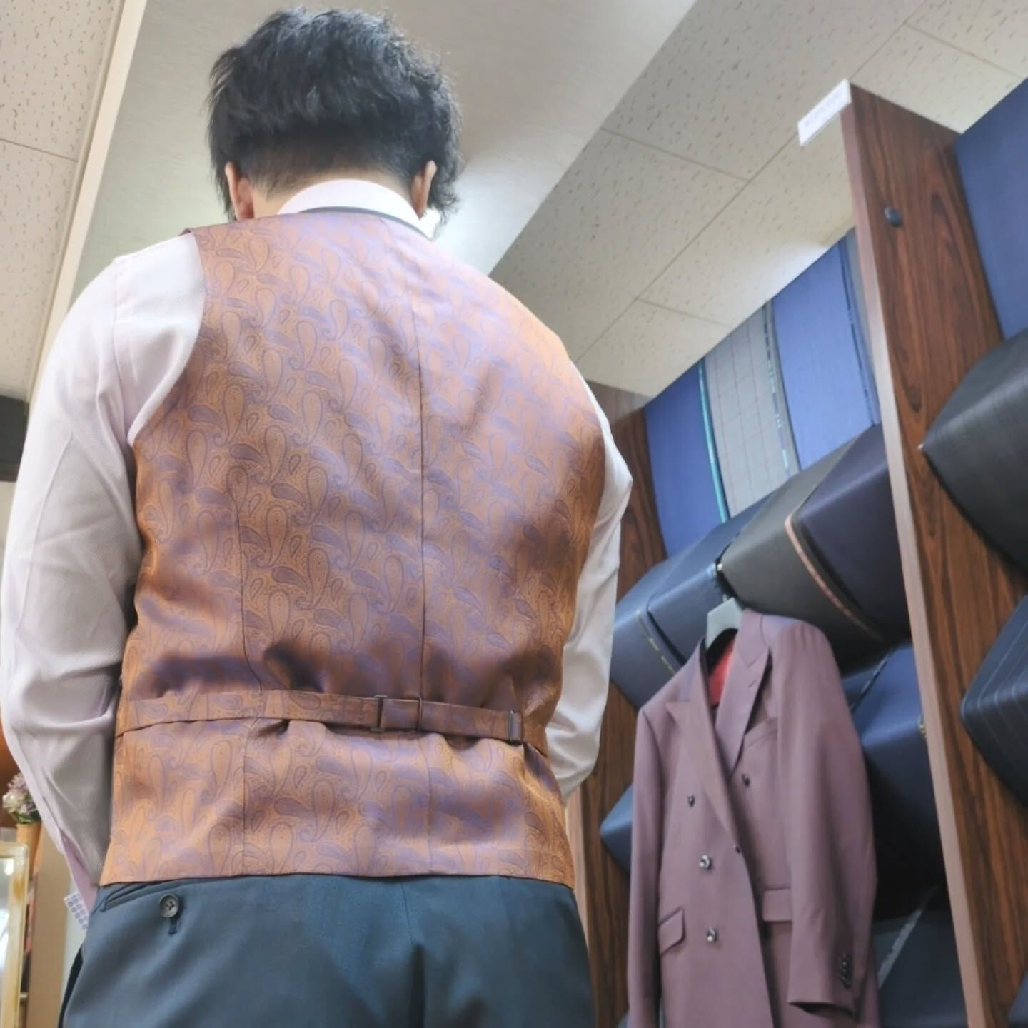 ✨M様 オーダースリーピーススーツのご紹介✨